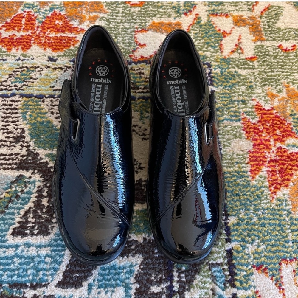 Mobils Ergonomic Clarisse Patent Leather Shoe